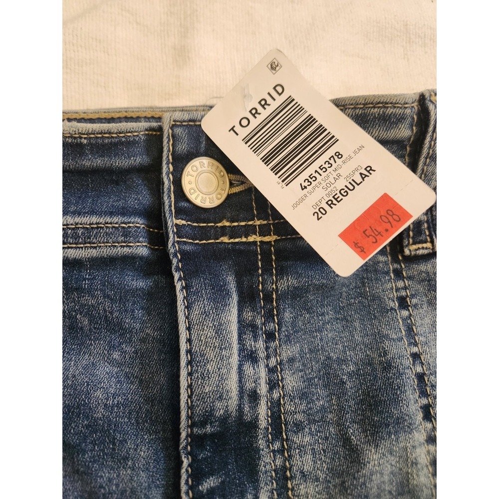 Torrid NWT Jogger Jeans Womens 20 Reg Plus Super‎ Stretch Mid Rise Cuffed - Picture 2 of 12